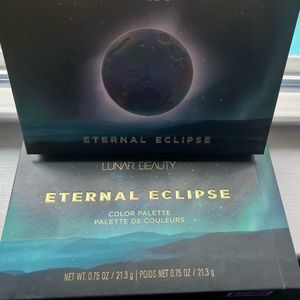 Lunar beauty Eternal Eclipse